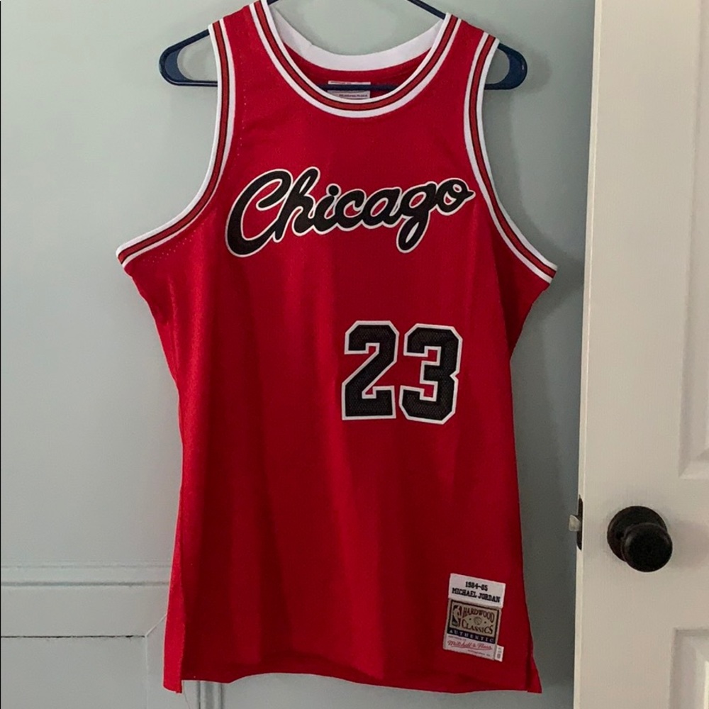 1984-85 Michael Jordan Jersey